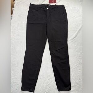Makers of True Original Women's Black Skinny Pants - size 16W - Stretch‎